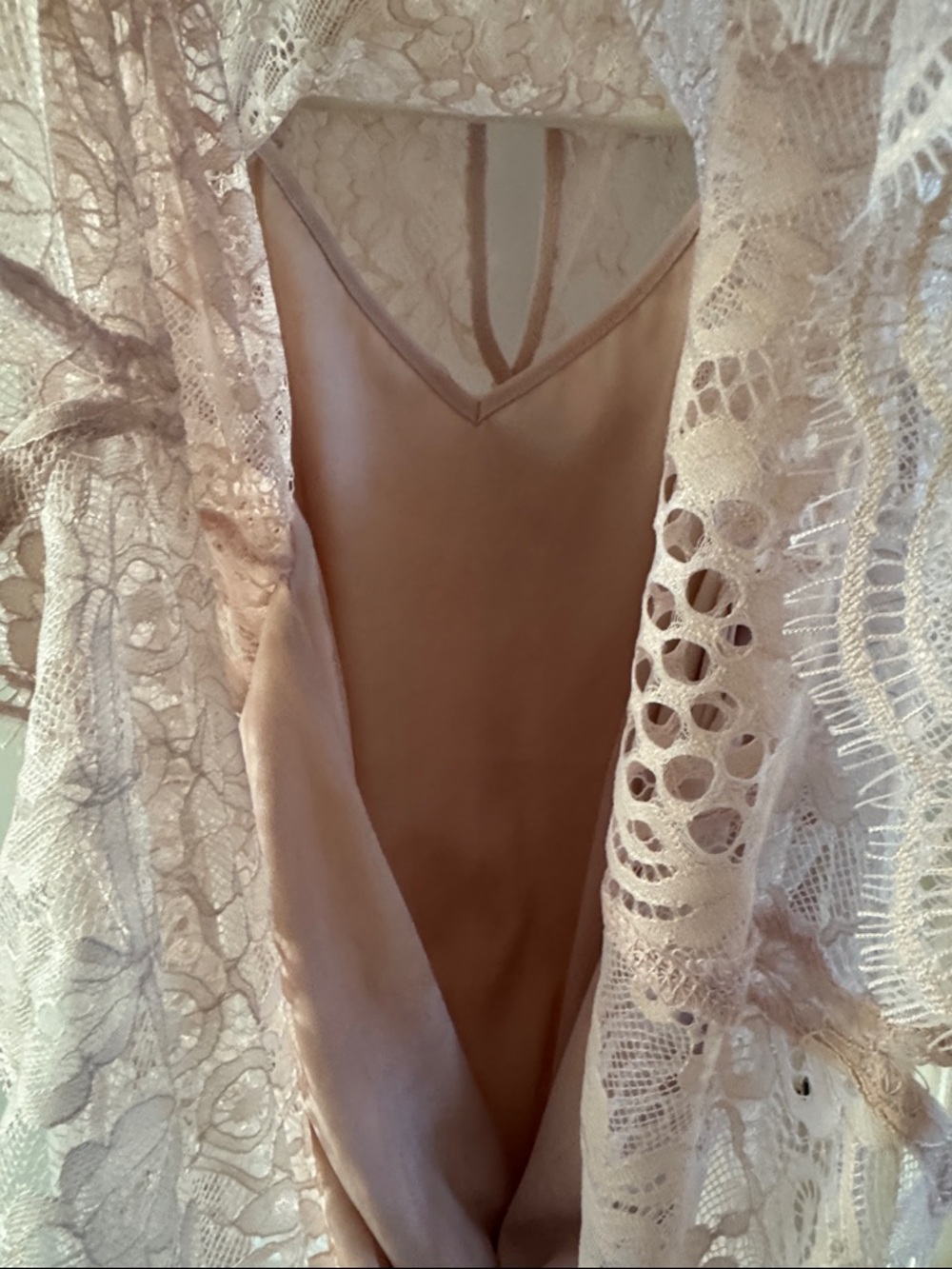 Savanna Jane Boho Top - Blush Pink - Lace - Mock Neck - Ruffle - Preloved - Picture 4 of 8